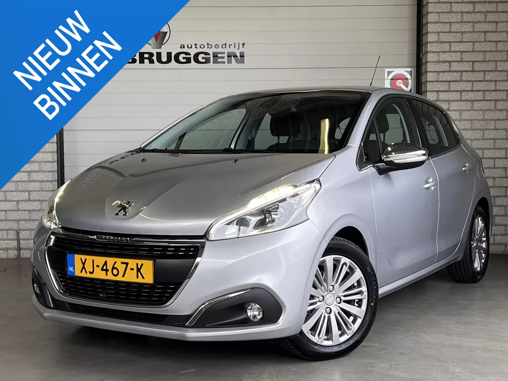 Peugeot 208 1.2 PureTech Allure | 16&quot; LMV | PDC | Navi | BT | Volledig onderh. | Rijklaarprijs