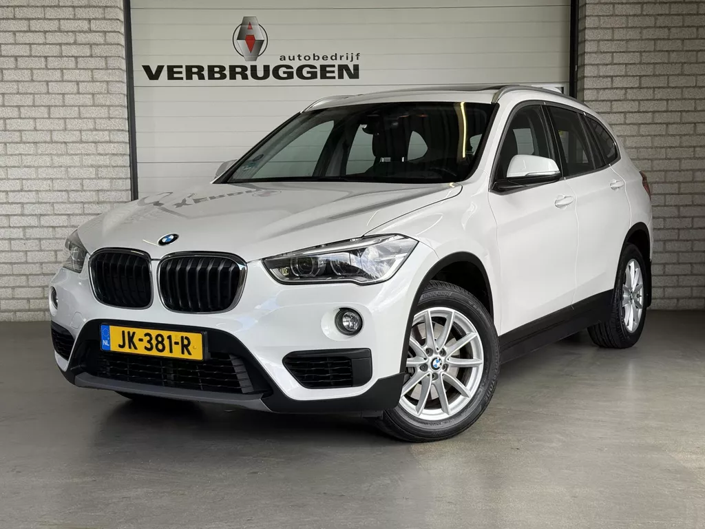 BMW X1 sDrive20i Centennial Executive | Trekhaak | Leder | Stoel&amp;Stuurverw. | Volledig onderh. | Camera | All-in rijklaarprijs