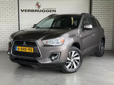Mitsubishi ASX 1.6 Cleartec Invite+ | Trekhaak | ALL-Season | 17" LMV | Cruise | LEES TEKST