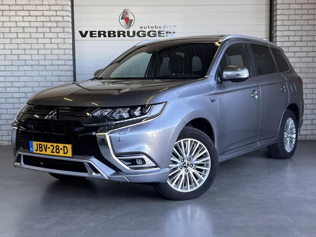 Mitsubishi Outlander 2.4 PHEV Instyle | Leder | Schuif/Kanteldak | 360 Camera | Adap.Cruise | All-in rijklaarprijs