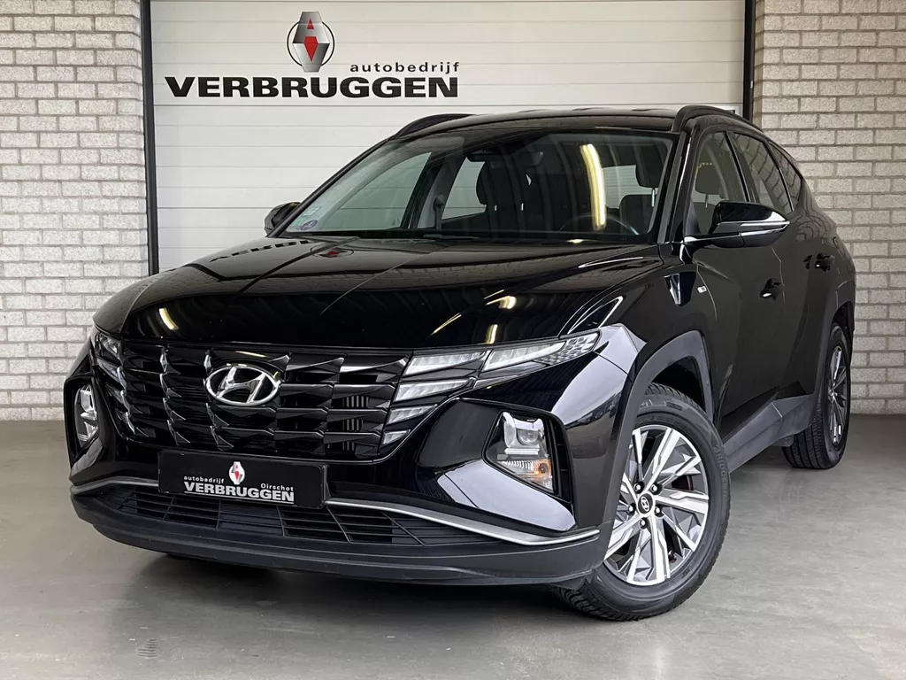 Hyundai Tucson 1.6 T-GDI MHEV i-Motion | 17" LMV | ALL-Season | Carplay | Cruise | Camera | All-in rijklaarprijs Hyundai Tucson 1.6 T-GDI MHEV i-Motion | 17" LMV | ALL-Season | Carplay | Cruise | Camera | All-in rijklaarprijs