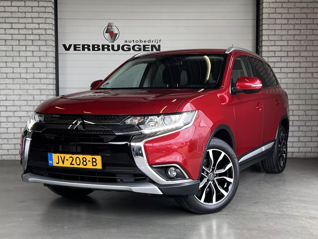 Mitsubishi Outlander 2.0 Business Edition | 1e eige. | Trekhaak | 18&quot; LMV | Navi | PDC | Camera | All-in rijklaarprijs