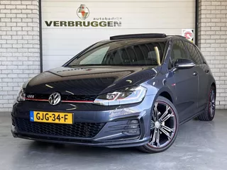 Volkswagen Golf 2.0 TSI GTI | PanoDak | CarPlay | Keyless | BlindSpot