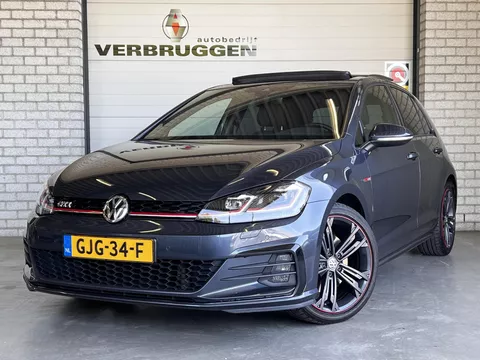 Volkswagen Golf 2.0 TSI GTI | PanoDak | CarPlay | Keyless | BlindSpot