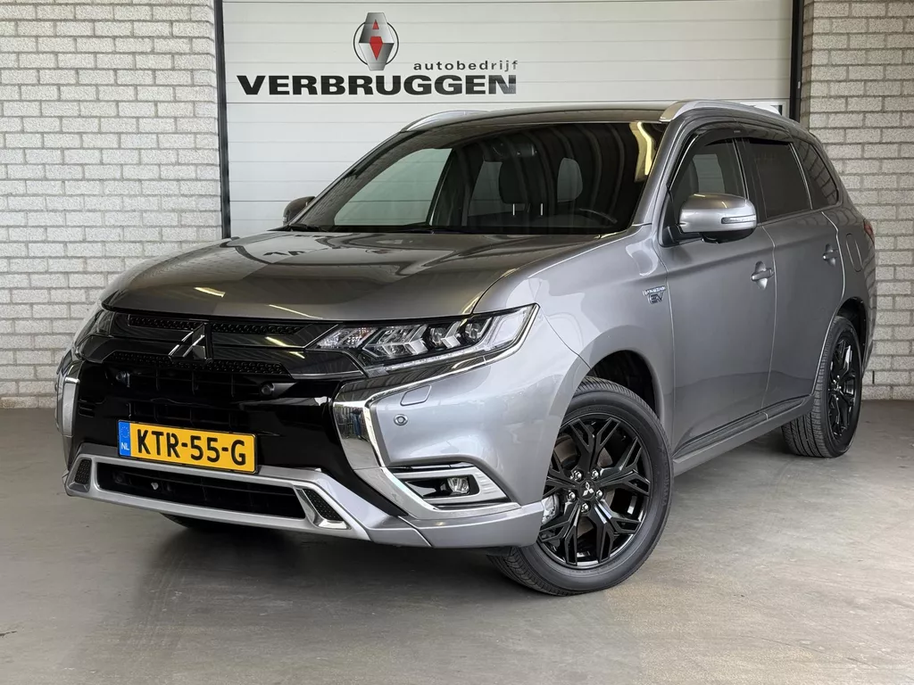 Mitsubishi Outlander 2.4 PHEV Instyle | Leder | Stoel&amp;Stuur verw. | Dealer onderh. | Navi | All-in rijklaarprijs